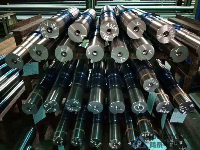 YVFE2-200L1-6电机轴伸打螺纹孔定制